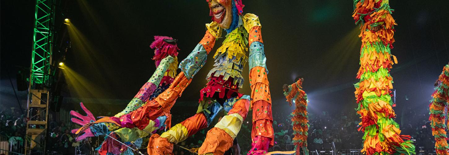 20 foot colorful puppets
